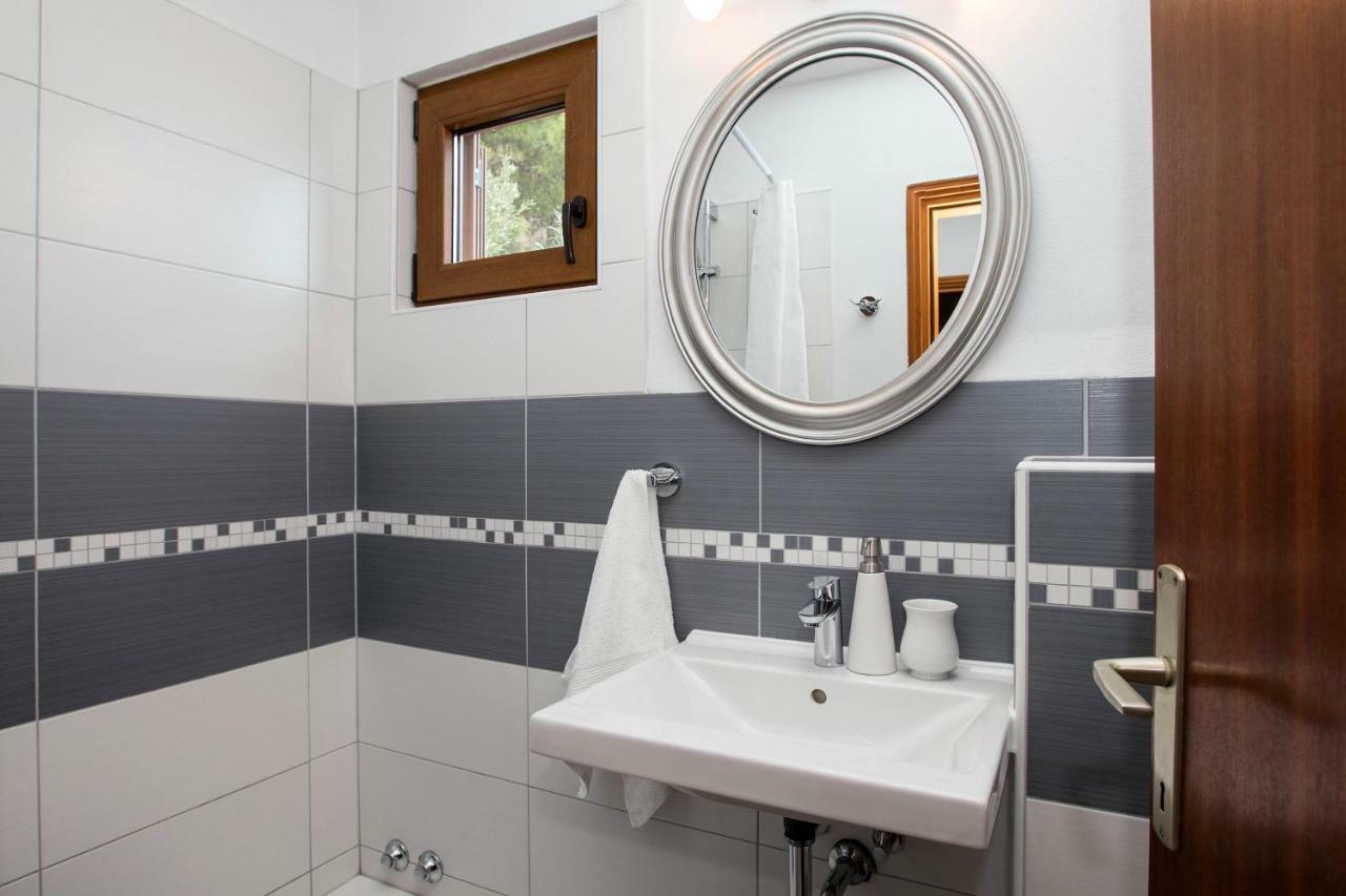 Villa Pod Borom Sveta Nedelja  Exteriér fotografie